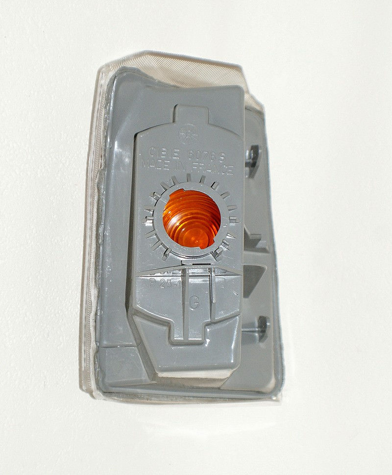 Miniature : Feu avant pour RENAULT R25
