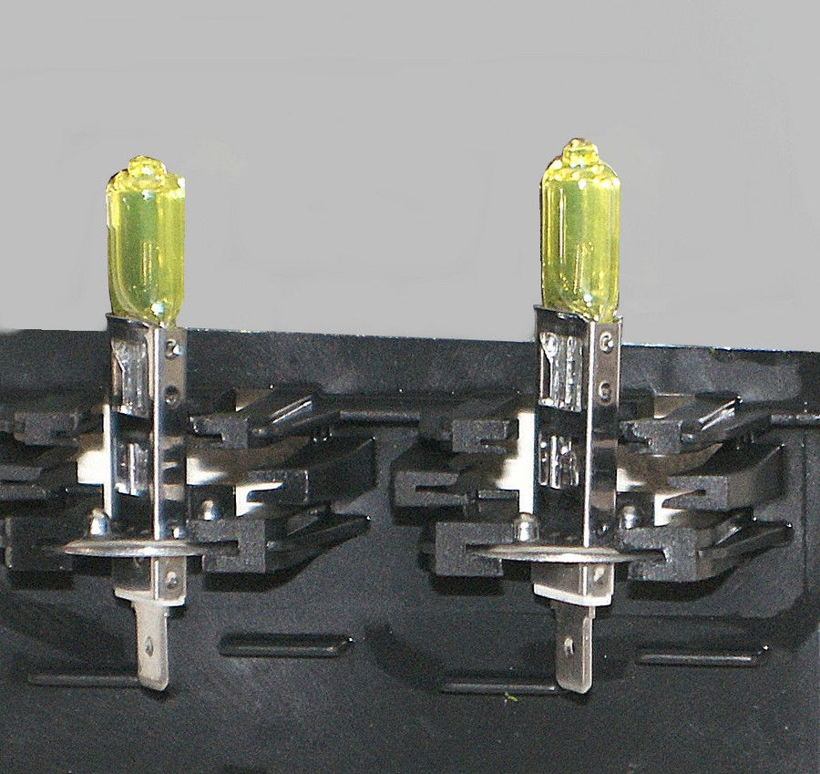 Miniature : Jeu de 2 lampes 12 Volts type H1 éclairage jaune