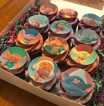 troll cupcakes.jpeg