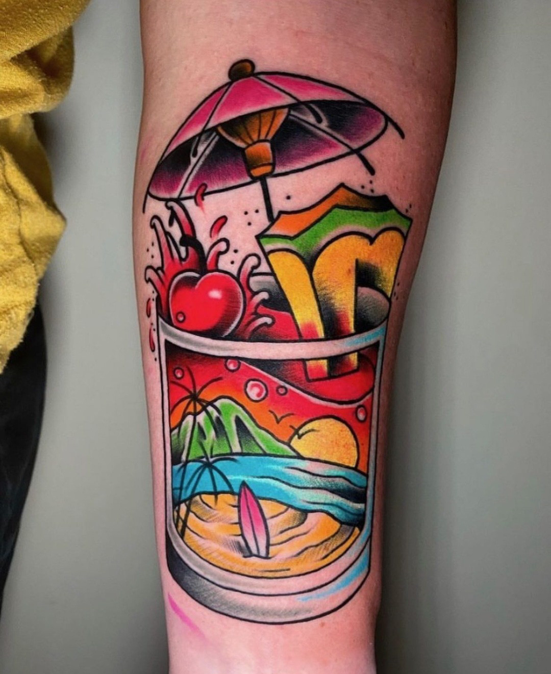 HUEVO ARAYA | Tattoolicious Hawaii | American Traditional Tattoo, image size:1080x1322