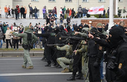 ЗЯНОН ПАЗЬНЯК: ФАТАЛЬНЫ ГОД