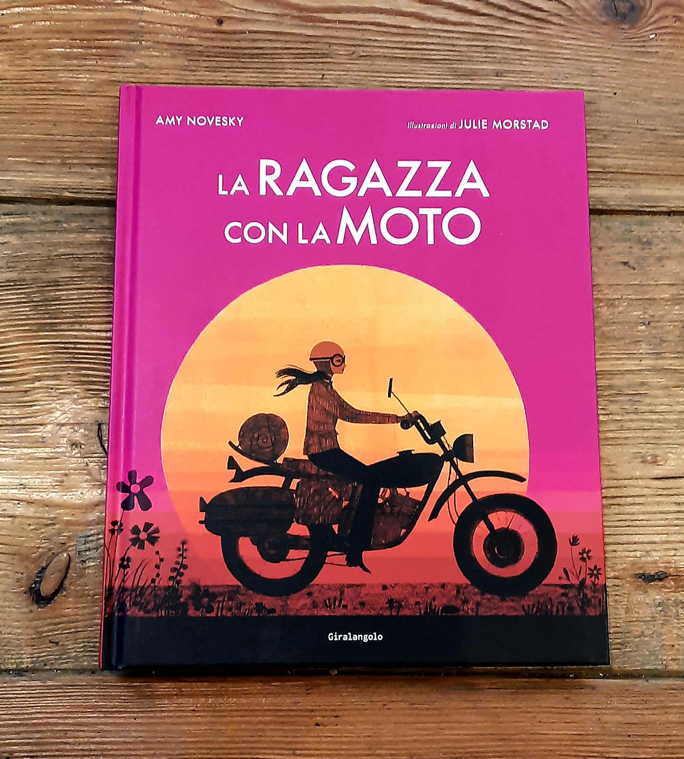 La ragazza con la moto