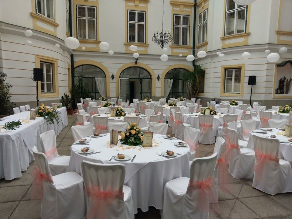 41678509_10215438812516501_6515502122887