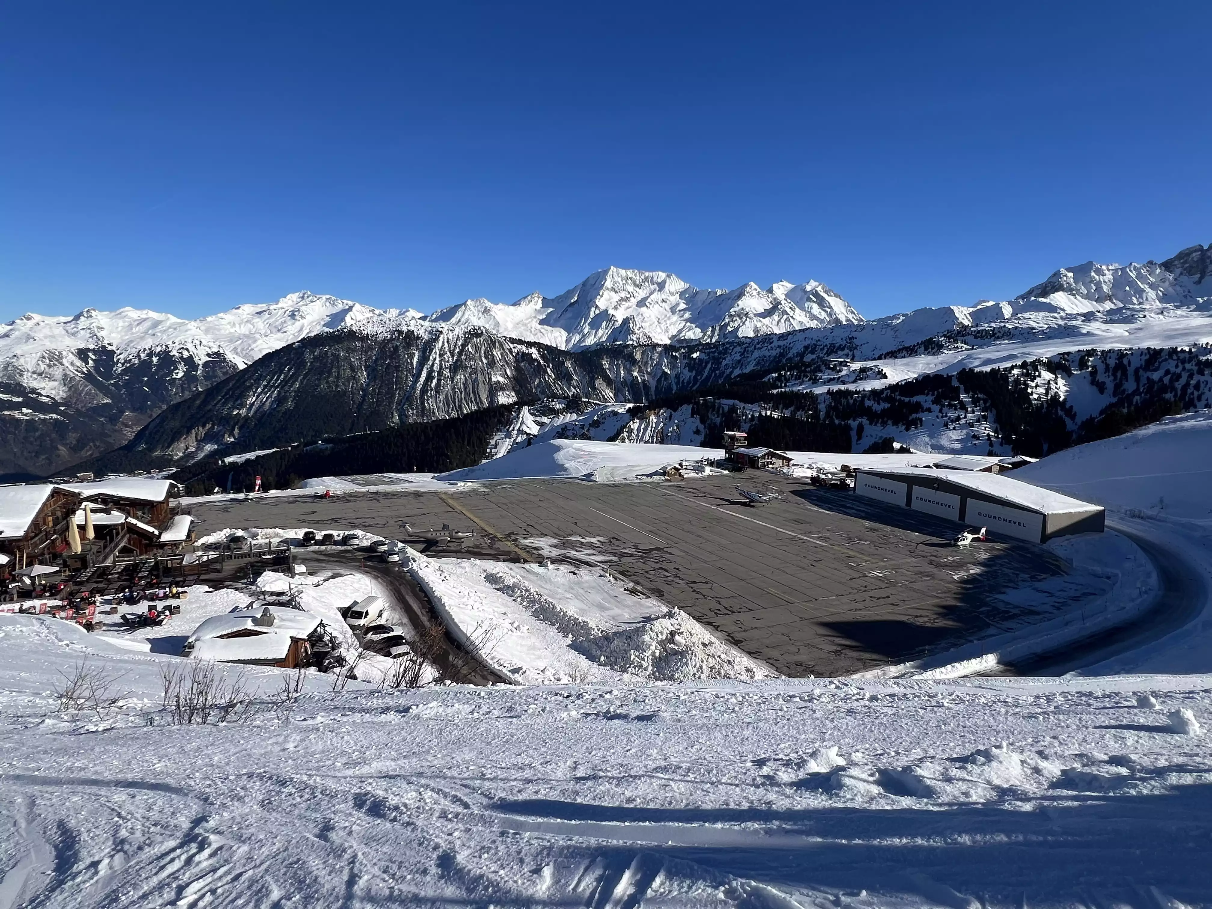 Vliegveld Courchevel voor prive vliegtuigen