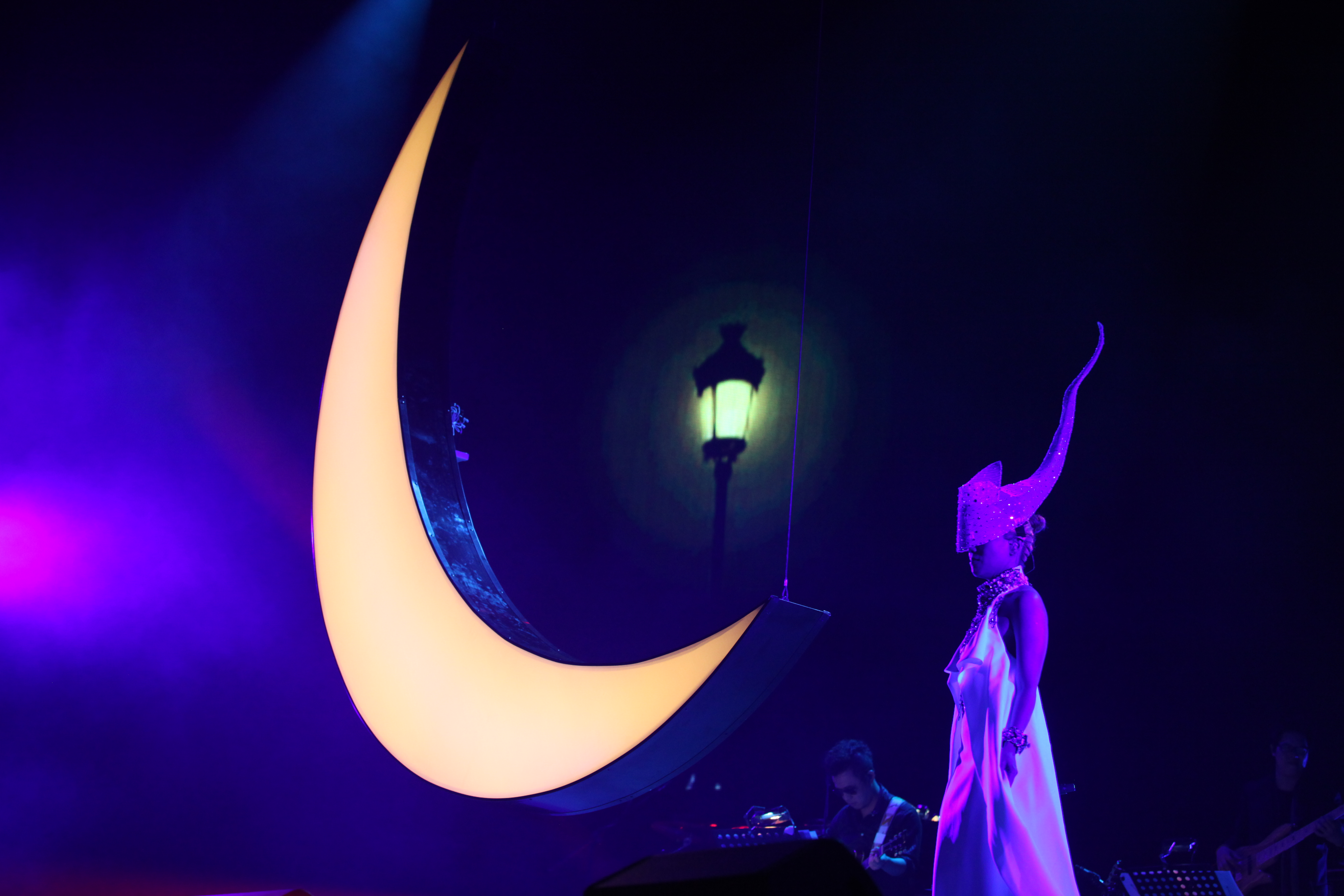 TANYA_CHUA_CONCERT_TAIPEI_BLEUSKY_Production_2013