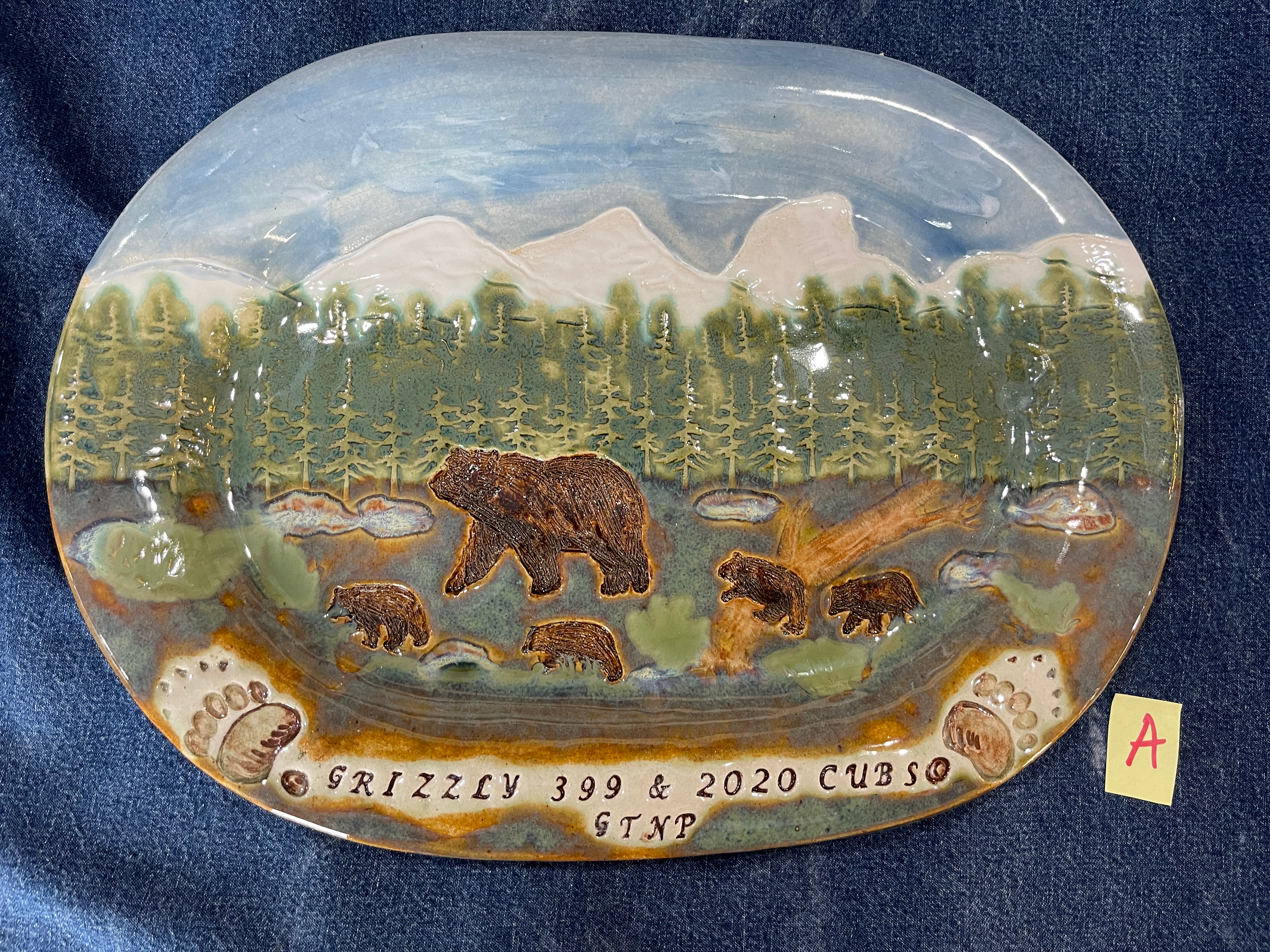 399 Grizzly Family Platter