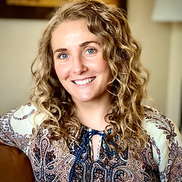 Headshot 2022-23.jpg