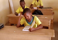 livres scolaires 2024 photo 03.jpg