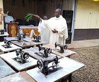 remise de 15 machines à coudre 20 juil 24.jpg