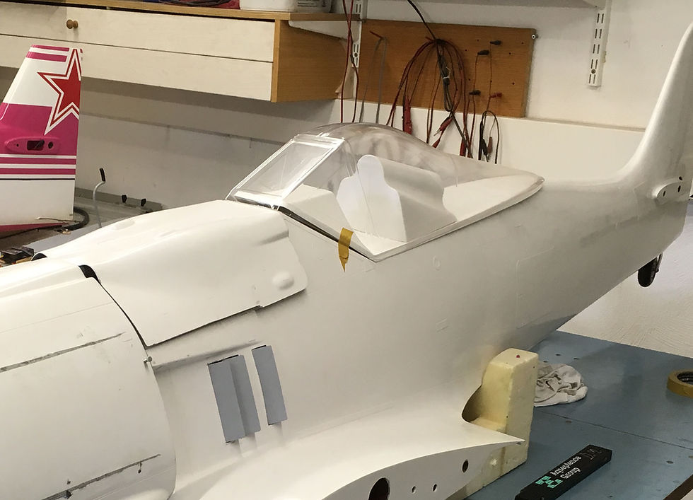 Baubericht FW 190 von Dirk Müller - Teil 8 - Waffenhaube, Frontscheibe mit Dreiecks-Seitenscheibe und Cockpitabdeckung