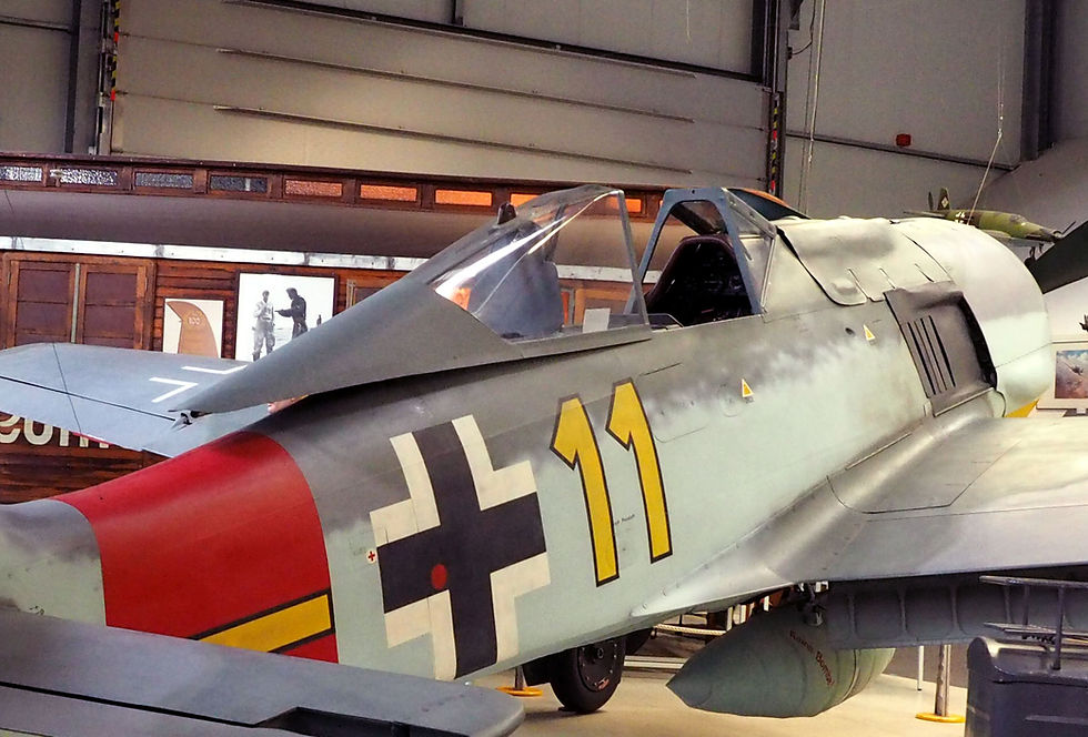Baubericht FW 190 von Dirk Müller - Teil 9 - Elektrisch angetriebene Kabinenhaube und funktionsfähige Piloten-Einstiegsleiter