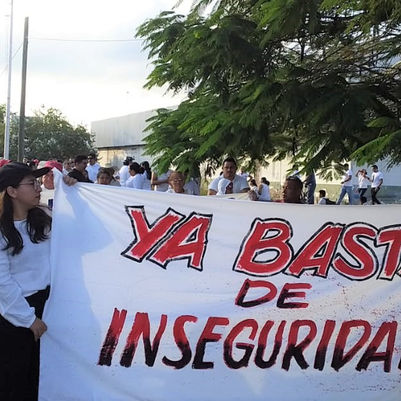 Cumplen ciudadanos marcha anunciada por la paz y tranquilidad ante tanta violencia