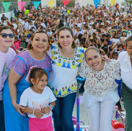 Otra meta del Gobierno Municipal en Ciudad Mujeres; reconstruyó la Plaza Ejidatarios