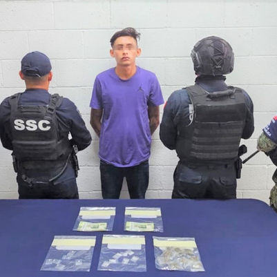 Lo agarran surtido a tirador hormiga de droga 