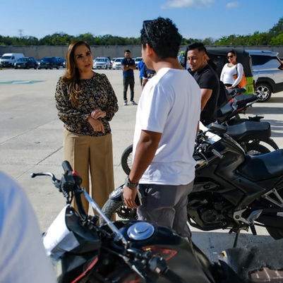 Entrega Mara Lezama más unidades recuperadas que fueron robadas