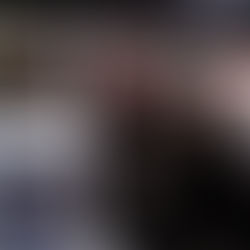 Siguen los ladrones con uniforme atacando al ciudadano; motociclista no quiso mocharse y lo querían 