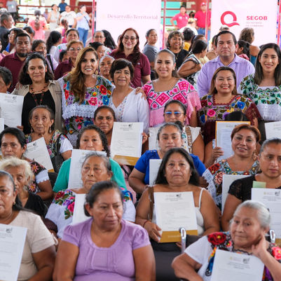 Entrega el Estado certificados de derechos sobre uso común y testamentos agrarios