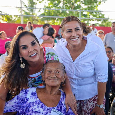 Entrega Gobernadora sillas de ruedas y apoyos funcionales