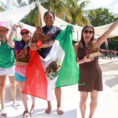 Aguas abiertas reúne a más de 150 nadadoras de diferentes partes del mundo