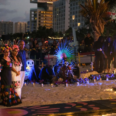 Espectacular Festival de "Janal Pixan" y exposición gastronómica en Puerto Juárez
