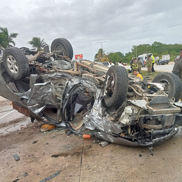 Pegan "el grito" familias; accidente en la Colosio deja 5 muertos y 6 heridos