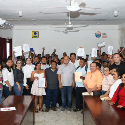 Comunidades ya tienen nuevo delegado; alcalde les toma protesta