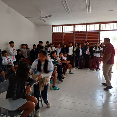 Difundirán estudiantes la lengua Maya en redes sociales 