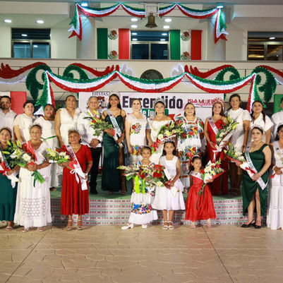 Inician Mes Patrio con encendido de Luces