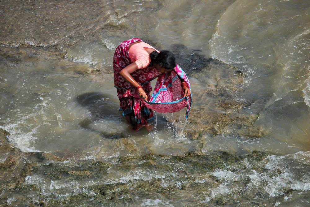 BAÑO-DE-MUJER-NASIK