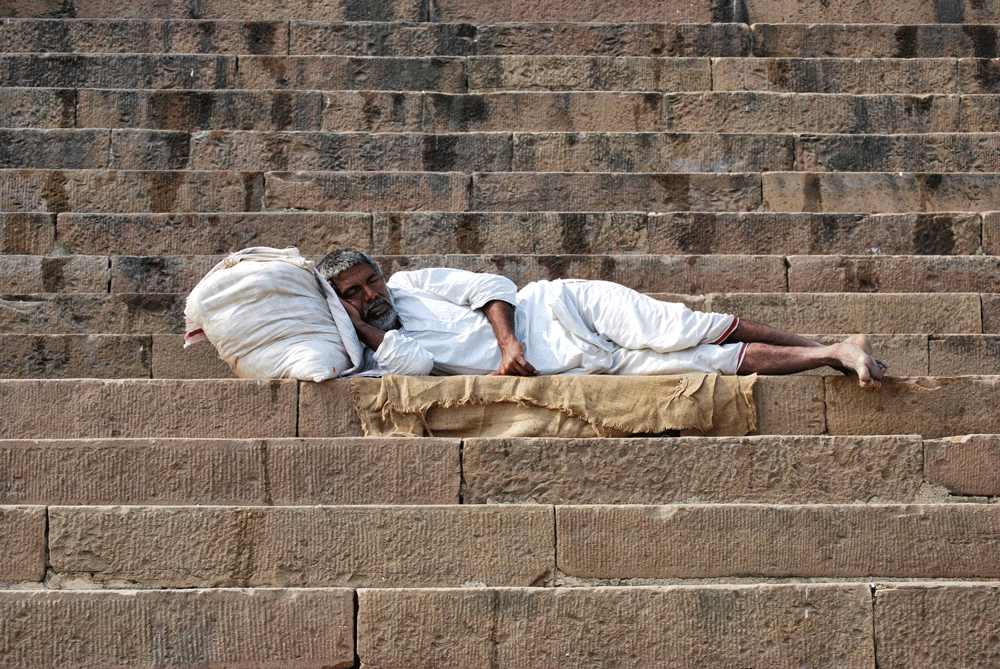 DURMIENTE-DE-VARANASI