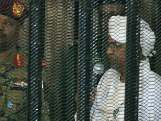 Sudan to hand Bashir and other officials to ICC