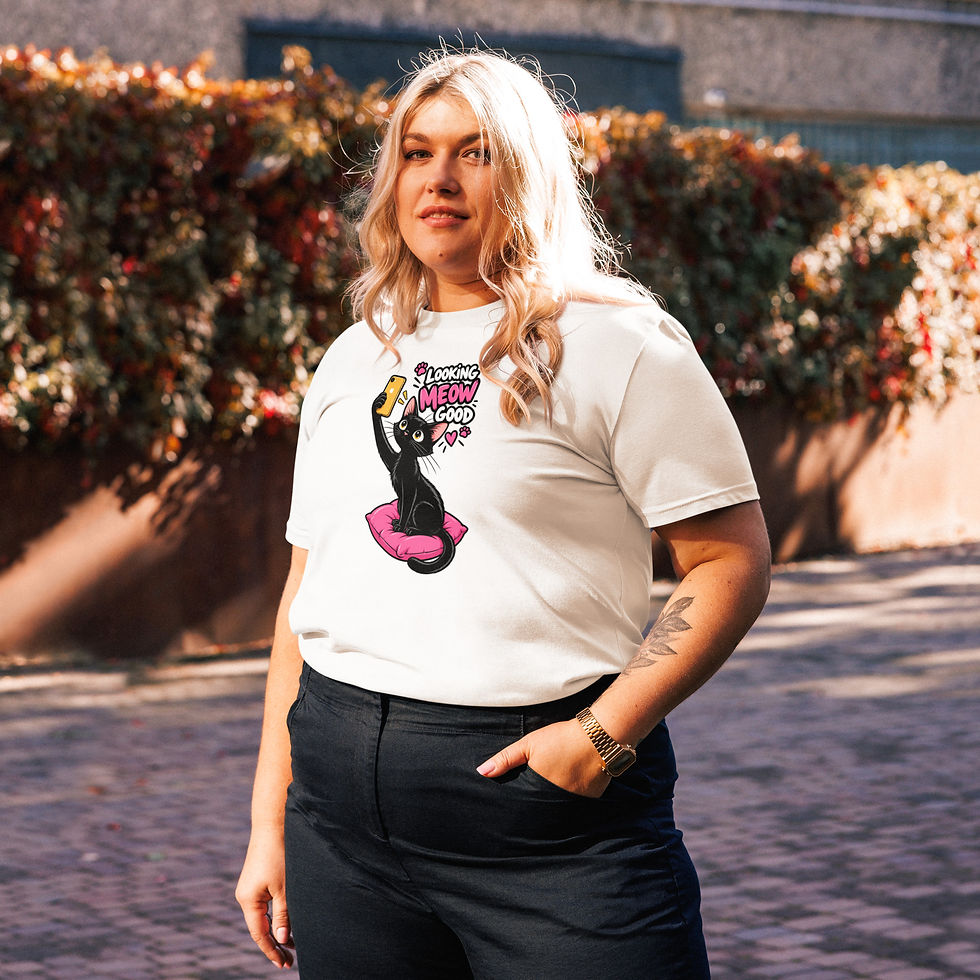 サムネイル： Women's Looking Meow Organic Cotton White T-Shirt