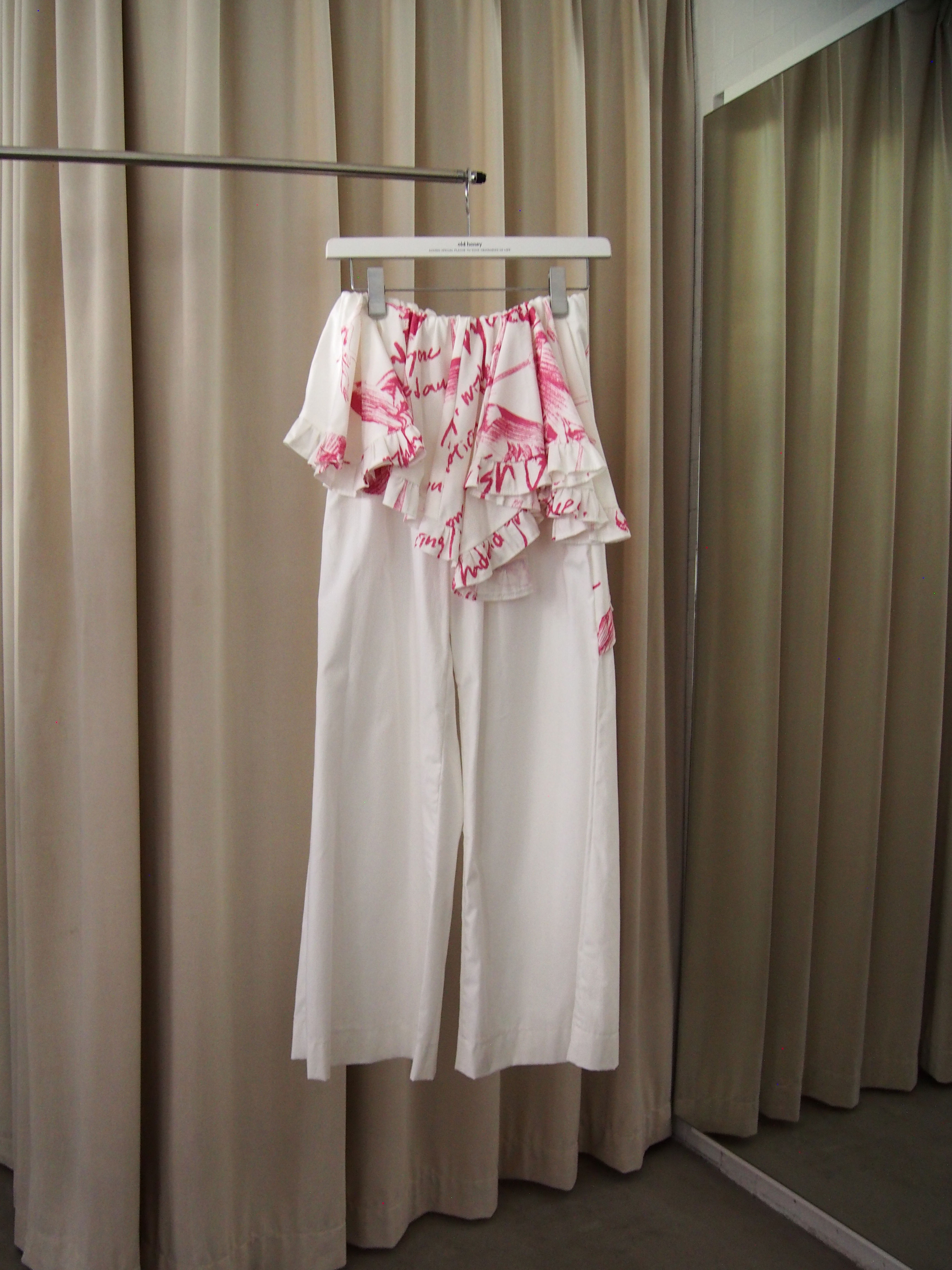 62℃ pants / white × pink