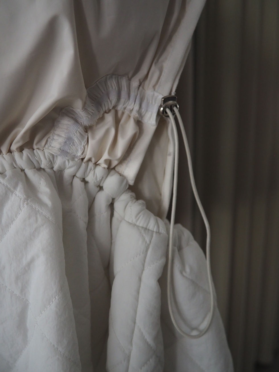 サムネイル： 82℃ vest / white