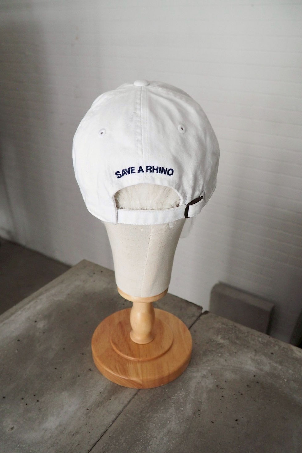 Thumbnail: embroidery cap / white