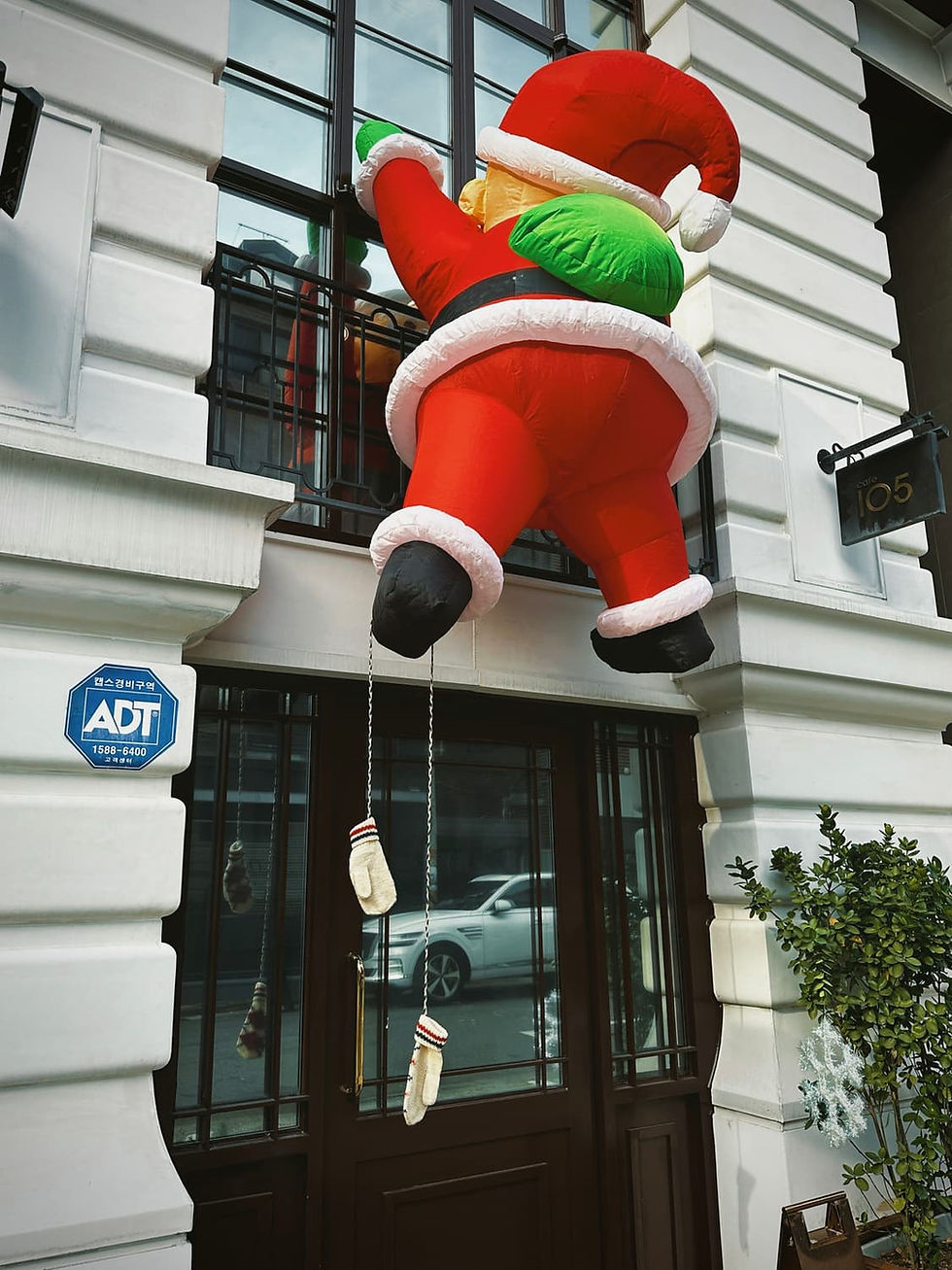 Thumbnail: Vivienne Westwood mitten