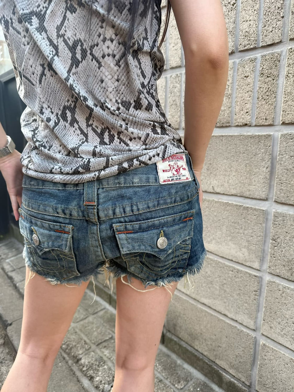 섬네일: True Religion short type denim pant