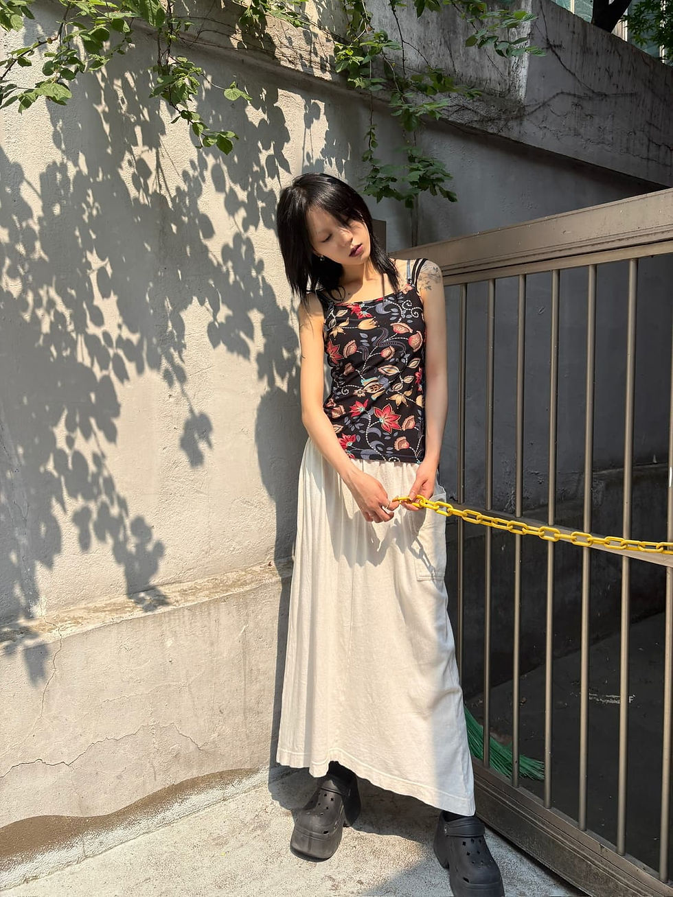 Thumbnail: Ozz on oriental pattern sleeveless