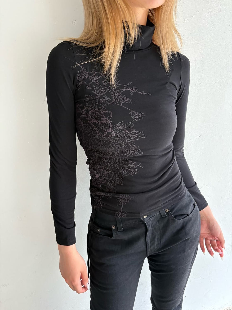 Thumbnail: Ozz on oriental shirring jersey long sleeve