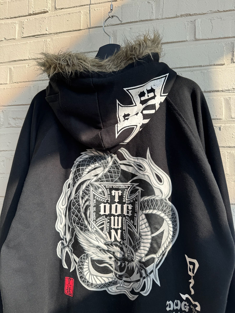 Thumbnail: Dog Town fur detail hoodie jacket