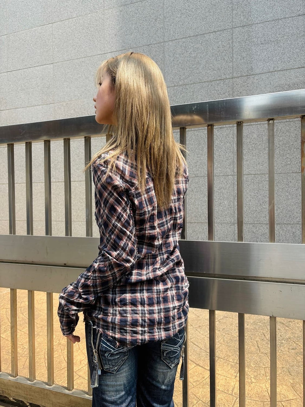 섬네일: LGB grunge detail long shirt