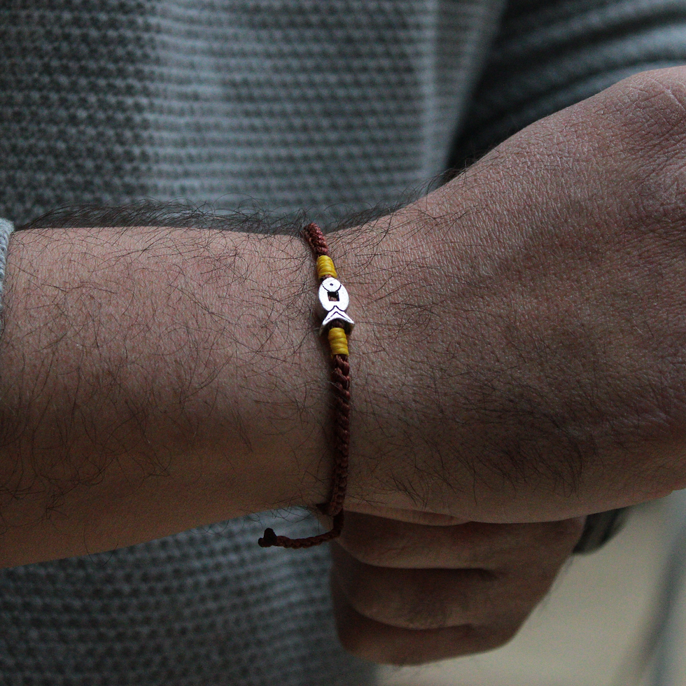 Küçük resim: Sangie-Brown-Yellow-Alt-4