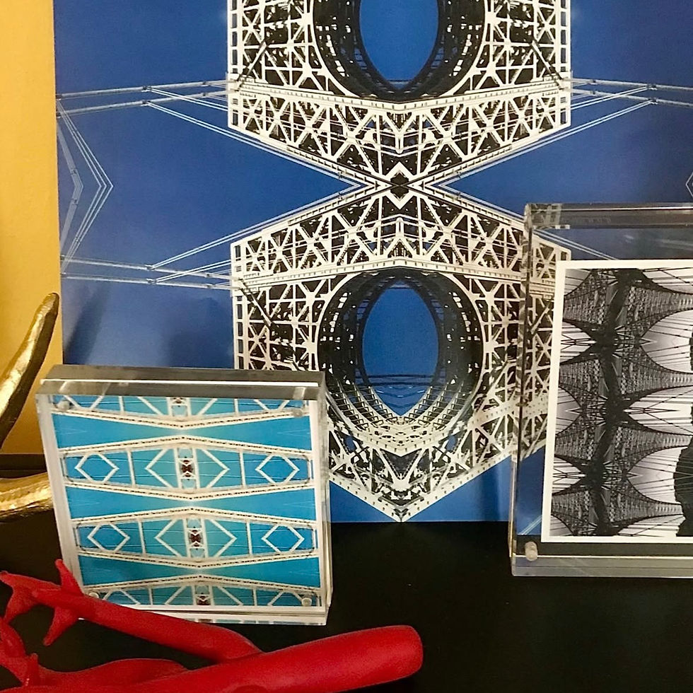 Thumbnail: Desktop - Acrylic Mini Art