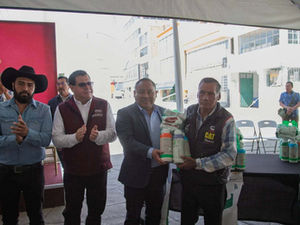 APIZACO INVIERTE MÁS DE 2 MILLONES SIN DEUDA PARA RESCATAR EL CAMPO, RIVERA SI CUMPLE AL CAMPO