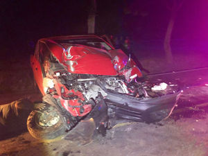 RESCATAN A JOVEN QUE CHOCÓ EN LA CAPITAL