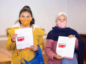ENTREGAN TARJETAS BANCARIAS A BENEFICIARIOS DEL PROGRAMA “SUPÉRATE”