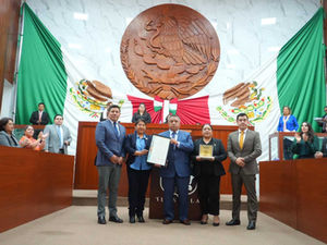 ENTREGA LXV LEGISLATURA EL PREMIO “MIGUEL N. LIRA” AL PERIODISTA JUAN LUIS CRUZ PÉREZ