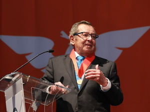 MUÑOZ LEDO SIGUE EN MORENA Y ASESORA A MOVIMIENTO CIUDADANO: “ AMLO TEME ALGO”: OPINA