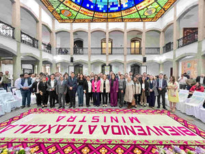 SOSTIENE YASMÍN ESQUIVEL ENCUENTRO CON LEGISLADORES, JURISTAS, SOCIEDAD CIVIL Y PERSONAS JUZGADORAS ELECTAS EN TLAXCALA