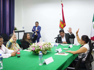 AVALA COMISIÓN DE PUNTOS CONSTITUCIONALES LA INICIATIVA PARA INSCRIBIR EL NOMBRE DE TECUELHUETZIN XICOHTÉNCATL CON LETRAS DORADAS EN EL CONGRESO